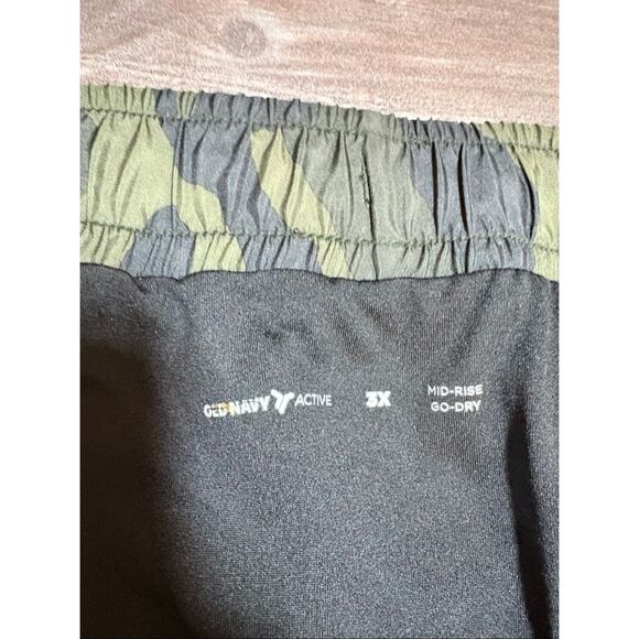 Old Navy Active Camo Shorts 3X – Go-Dry Mid-Rise – Athletic Training Running Sho - Picture 2 of 5